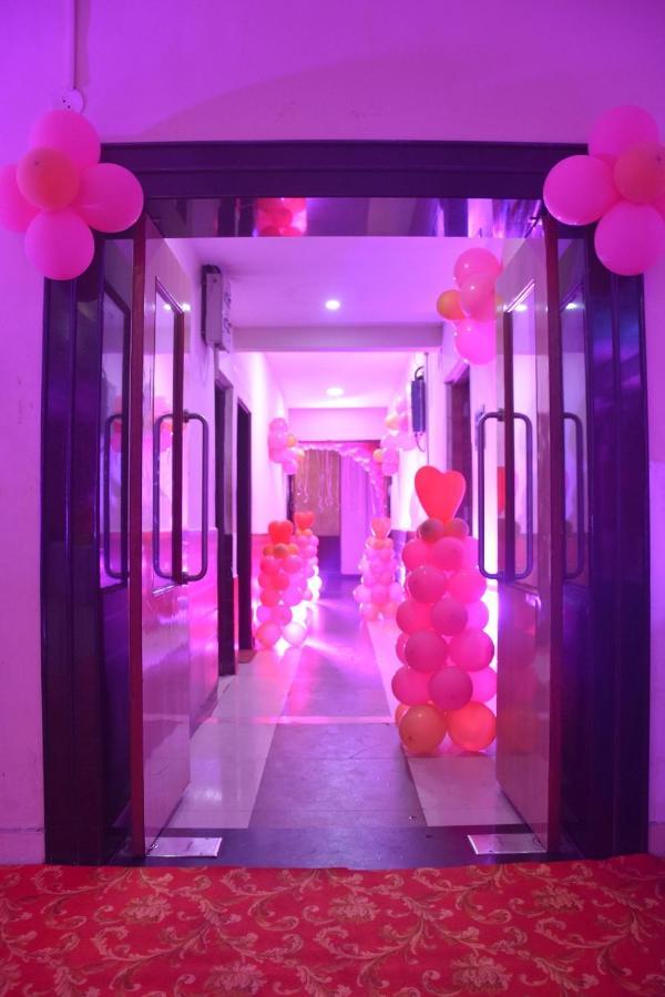Hotel Royal Regency Bori  Εξωτερικό φωτογραφία