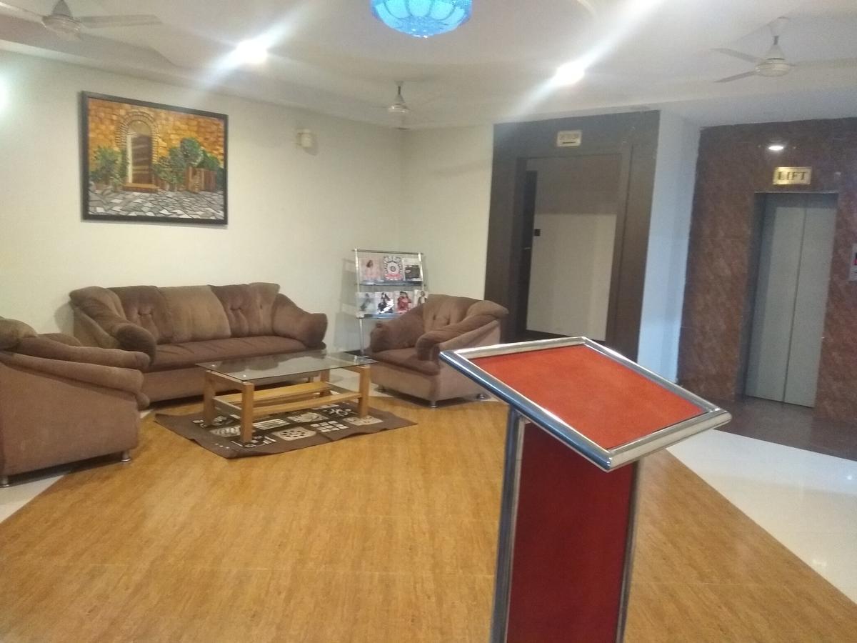 Hotel Royal Regency Bori  Εξωτερικό φωτογραφία