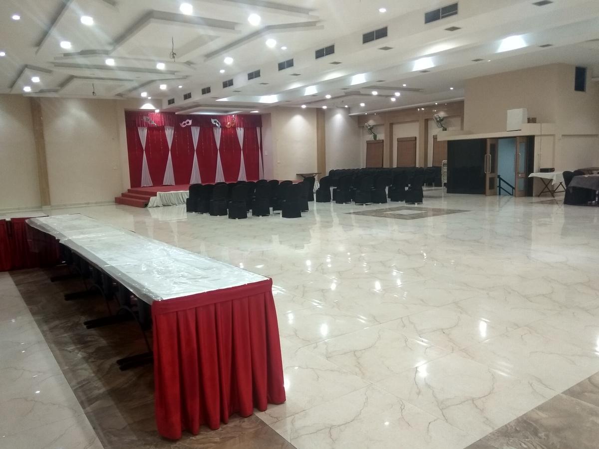 Hotel Royal Regency Bori  Εξωτερικό φωτογραφία