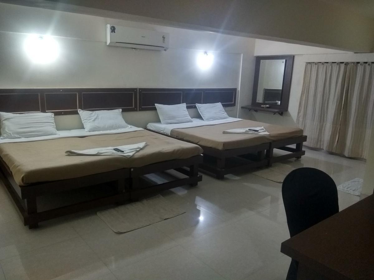 Hotel Royal Regency Bori  Εξωτερικό φωτογραφία