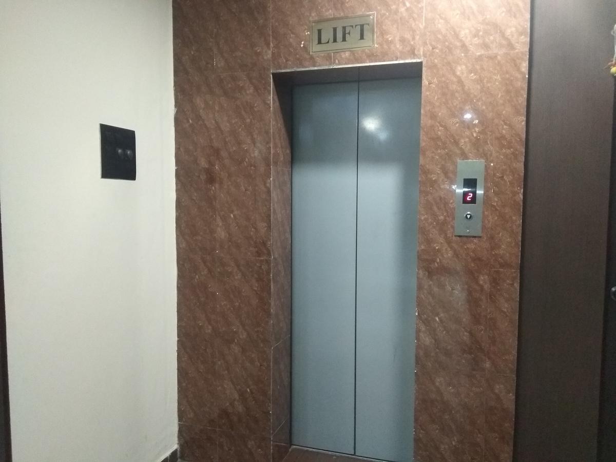 Hotel Royal Regency Bori  Εξωτερικό φωτογραφία