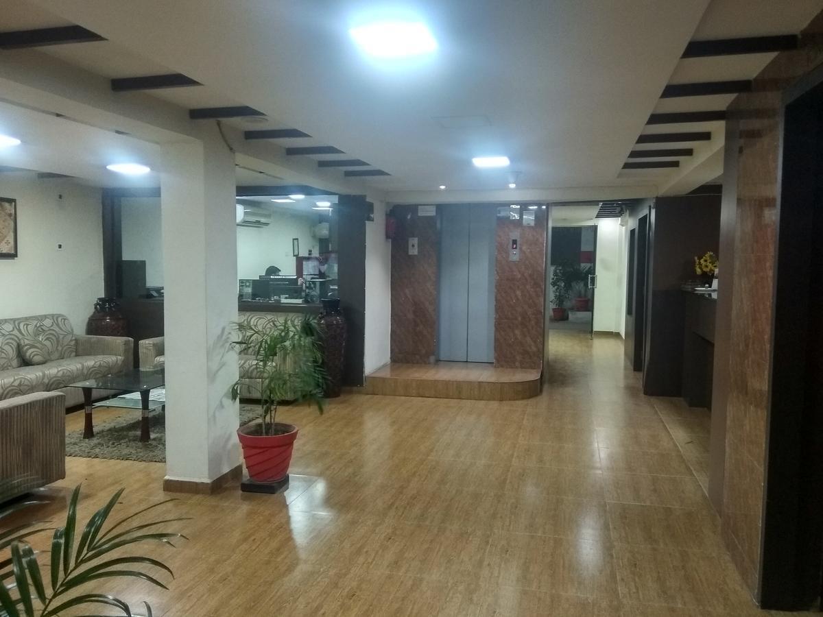 Hotel Royal Regency Bori  Εξωτερικό φωτογραφία