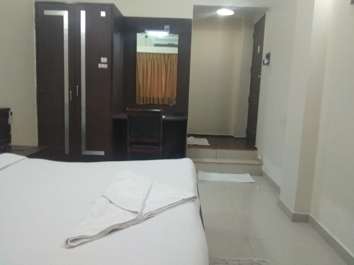 Hotel Royal Regency Bori  Εξωτερικό φωτογραφία
